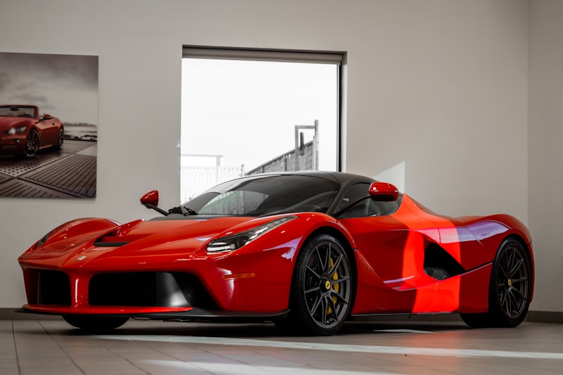 Smartbox Motori & Adrenalina - 1 Giro su Pista in Ferrari o Lamborghini